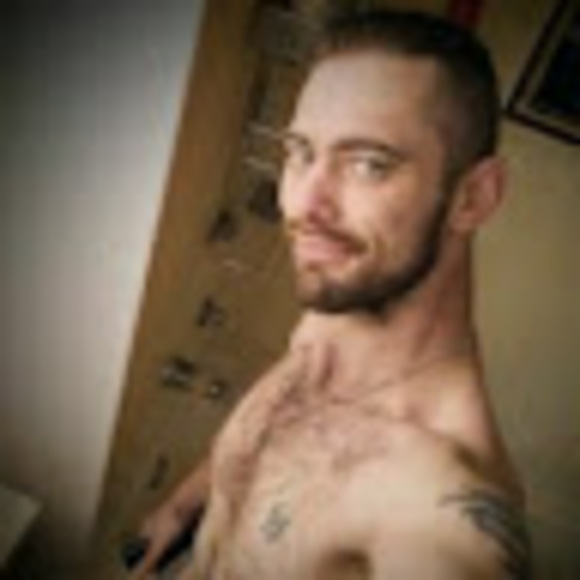 Meet your Posher, Gordon - Picture 1 of 1